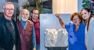 Figure in Movimento – sculpture was unveiled by new owners